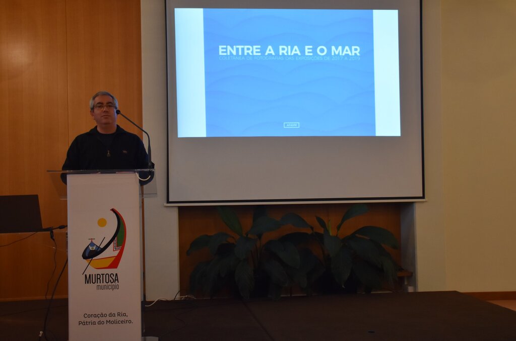 LIVRO "ENTRE A RIA E MAR" APRESENTADO NA CÂMARA MUNICIPAL