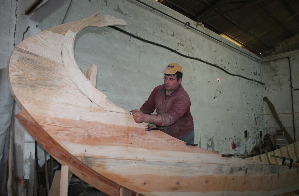 CONSTRUÇÃO DE EMBARCAÇÕES TRADICIONAIS COM GRANDE DINÂMICA NA MURTOSA