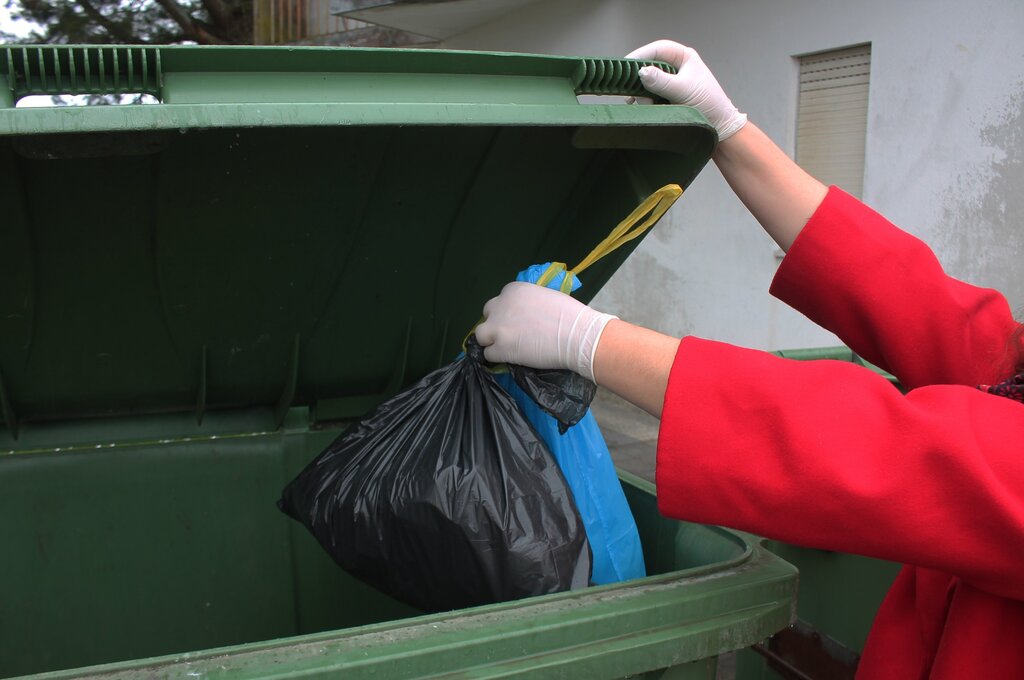 RESÍDUOS SÓLIDOS URBANOS – RECOMENDAÇÕES À POPULAÇÃO