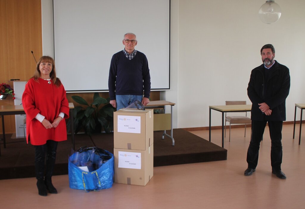 ROTARY CLUB DA MURTOSA OFERECE MATERIAL DE PROTEÇÃO INDIVIDUAL