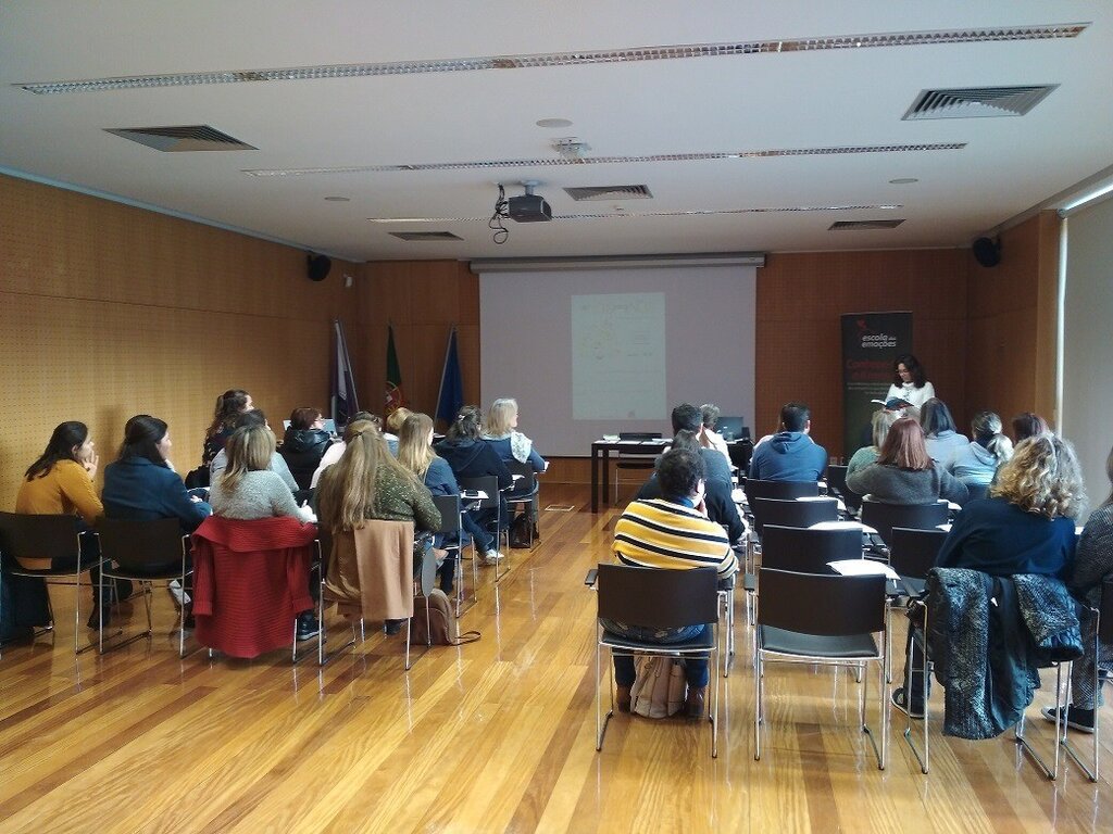 BIBLIOTECA MUNICIPAL DE ANADIA ESTREOU CICLO DE “WORKSHOPS”
