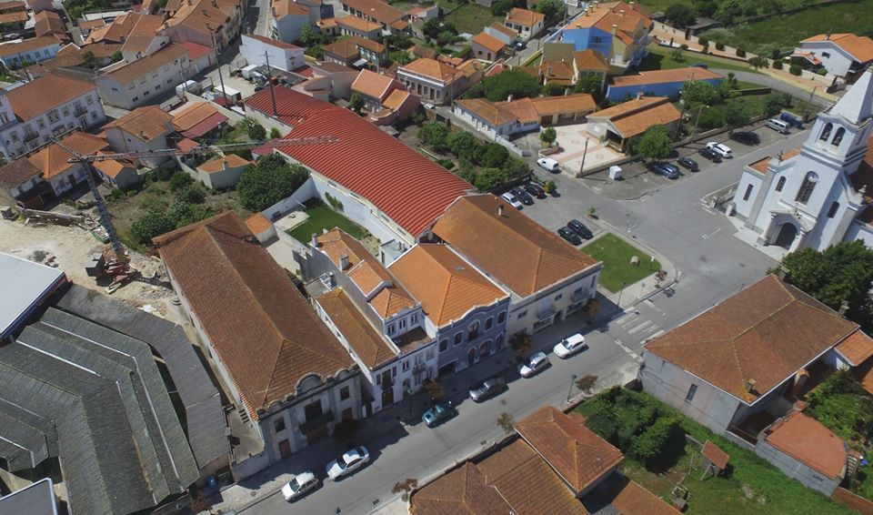 EM CURSO A REABILITAÇÃO DO EDIFÍCIO DO CENTRO RECREATIVO MURTOENSE