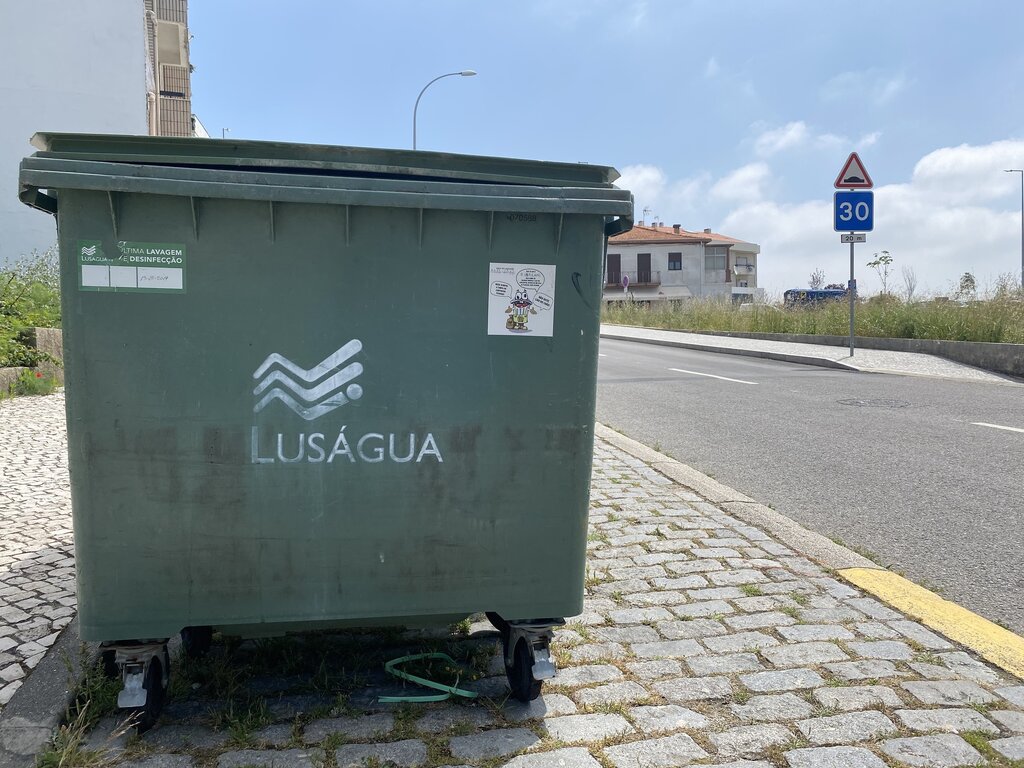  Serviço de recolha e de transporte de resíduos urbanos