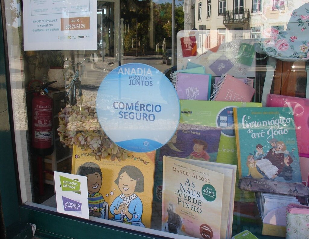 Dezenas de estabelecimentos têm selo "Comércio seguro" 