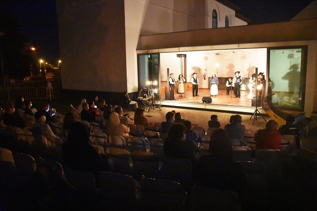 RF ANDORINHAS DE SÃO SILVESTRE ATUOU NAS QUINTAS DA ARTES