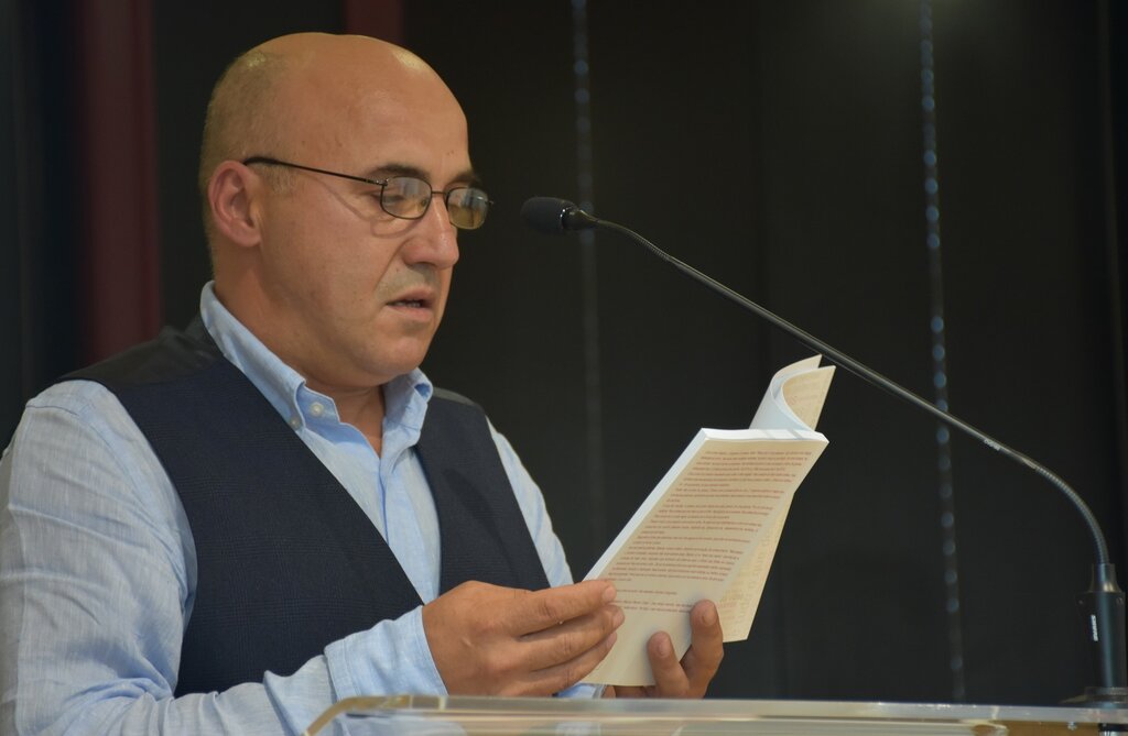 FRANCISCO RITO LANÇOU “PASSO POR TI NAS PALAVRAS” NA OFICINA DE ARTES