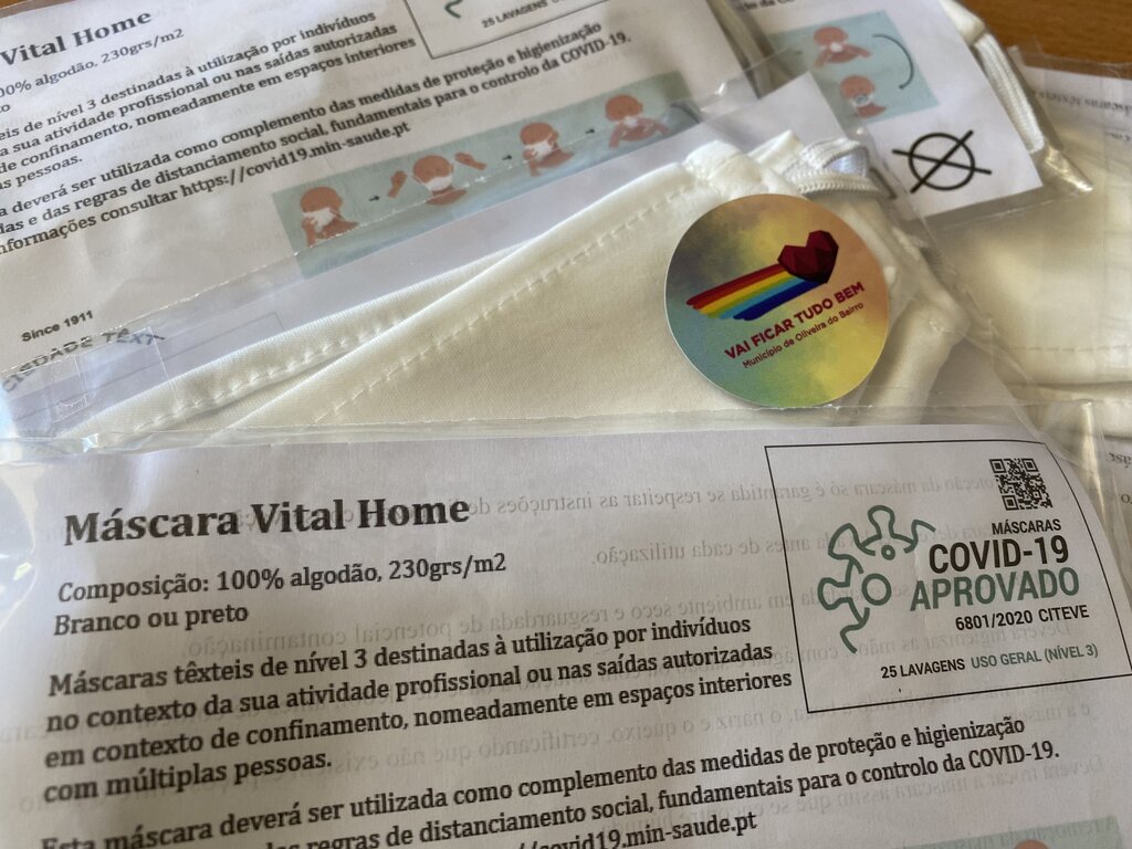Entrega de máscaras de proteção reutilizáveis à GNR e bombeiros