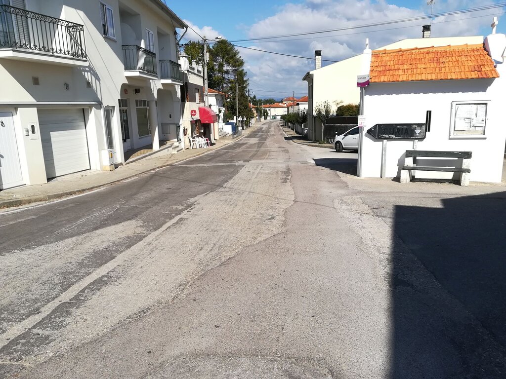 Requalificação urbana das ruas dos Hibiscos e das Palmeiras na Mata da Curia