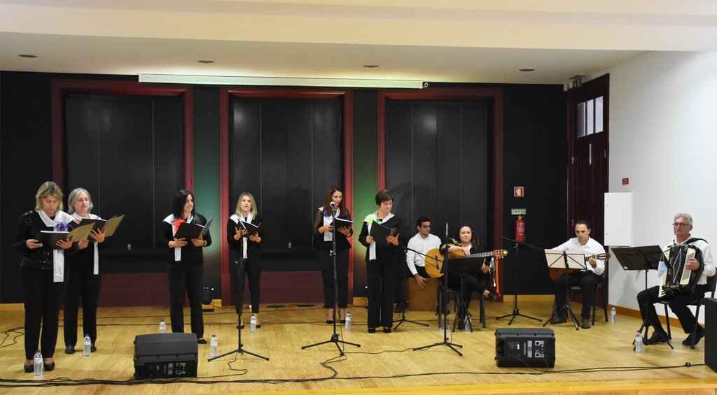 ECOS DE TRADIÇÃO APRESENTOU-SE NA OFICINA DE ARTES