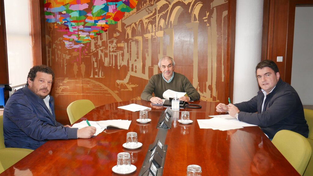 Câmara de Águeda firma protocolo com duas Uniões de Freguesias para execução de obras