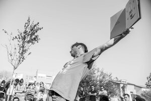 “MALA SURPRESA, LIVROS NA BIBLIOTECA" 