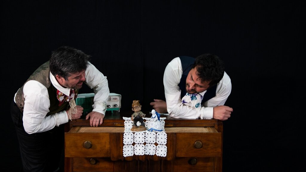 “Naperon e Bibelot” propõe uma viagem às casas portuguesas do final do século XX