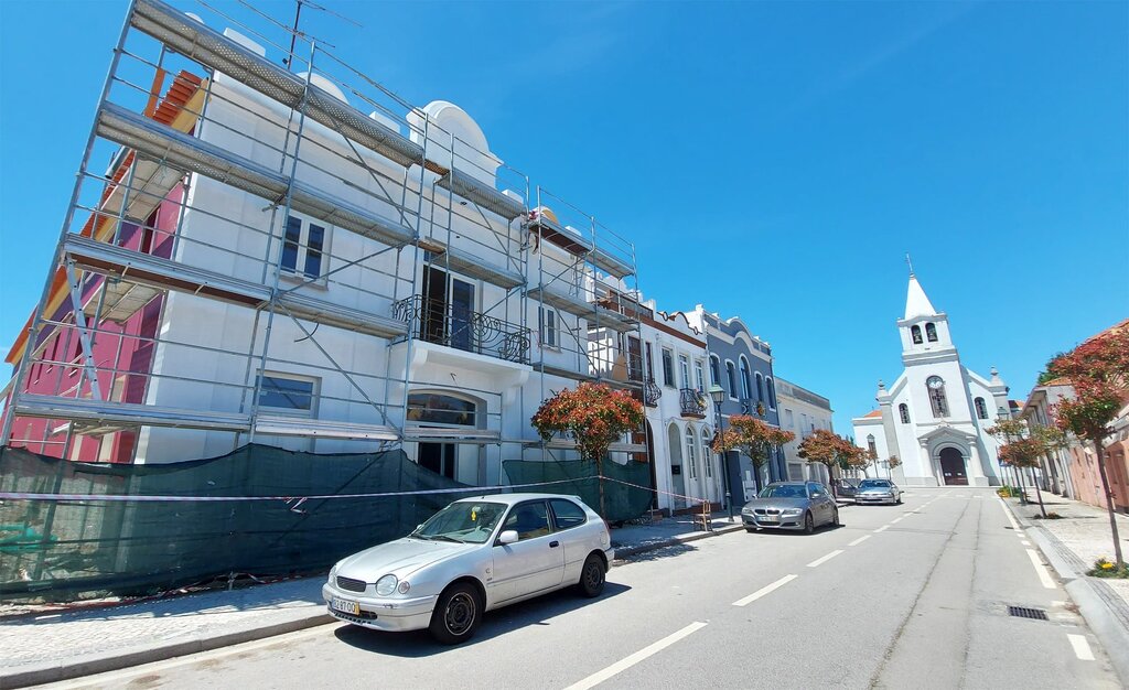 PRESIDENTE DA CÂMARA DA MURTOSA E DIREÇÃO DO CRM VISITARAM AS OBRAS DE REABILITAÇÃO DO EDIFÍCIO