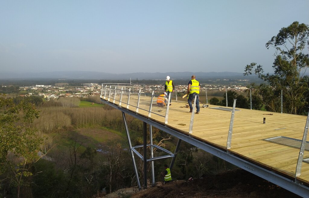 Conclusão do Miradouro do Ecoparque de Sangalhos 