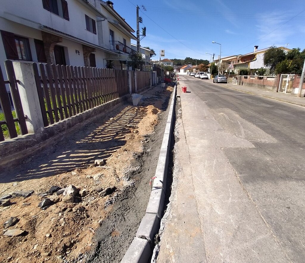 Requalificação urbana de duas ruas da Mata da Curia