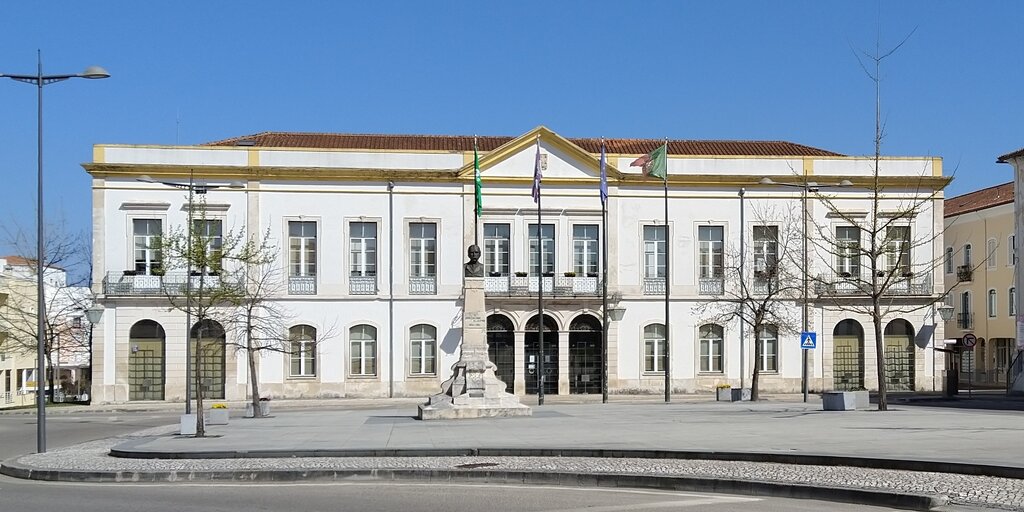 Apoio a empresas locais