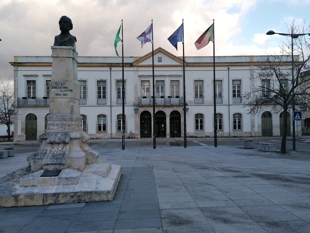 Apoio municipal a Sangalhos e V. N. Monsarros