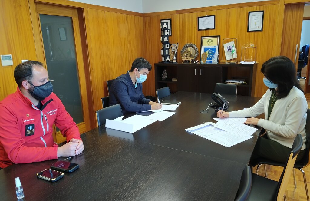 Apoio a equipa de intervenção permanente dos Bombeiros