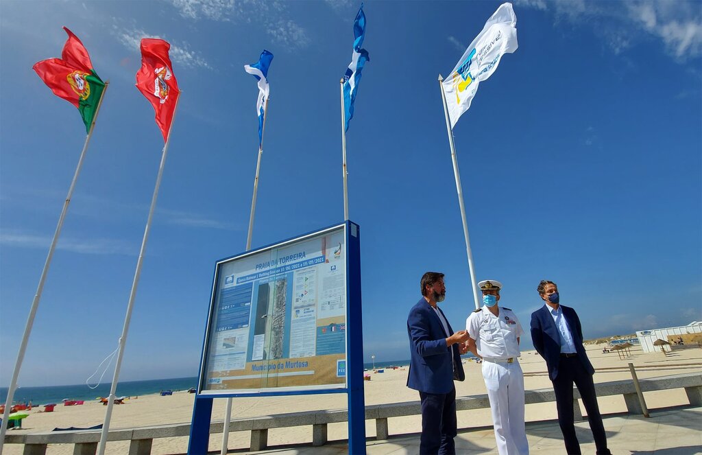 HASTEADAS AS BANDEIRAS AZUIS NAS PRAIAS DO MUNICÍPIO DA MURTOSA