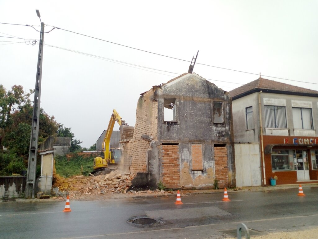 Ligação Praça do Cruzeiro - Edifício JF de Oiã | Trabalhos iniciados