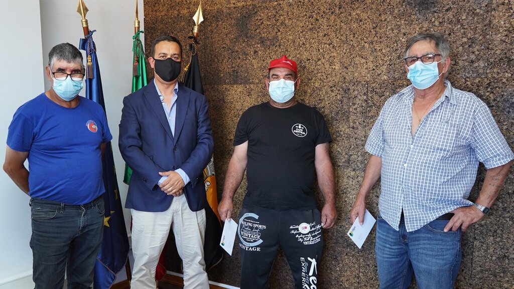 MUNICÍPIO DE VAGOS ENTREGA 10.000 EUROS ÀS COMPANHAS DE ARTE XÁVEGA