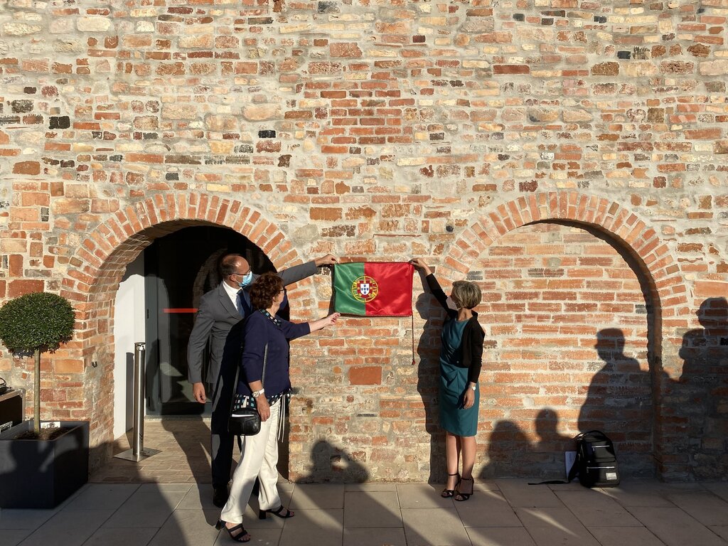 Inaugurada Cerâmica Rocha