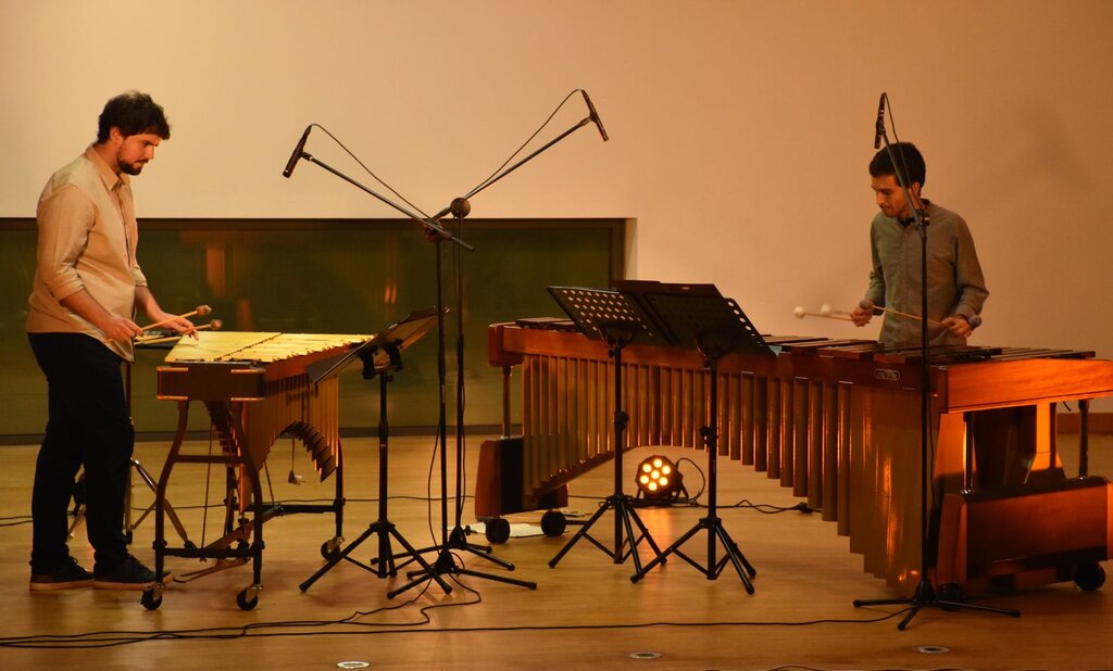 JONATHAN SILVA APRESENTOU-SE NAS QUINTAS DAS ARTES