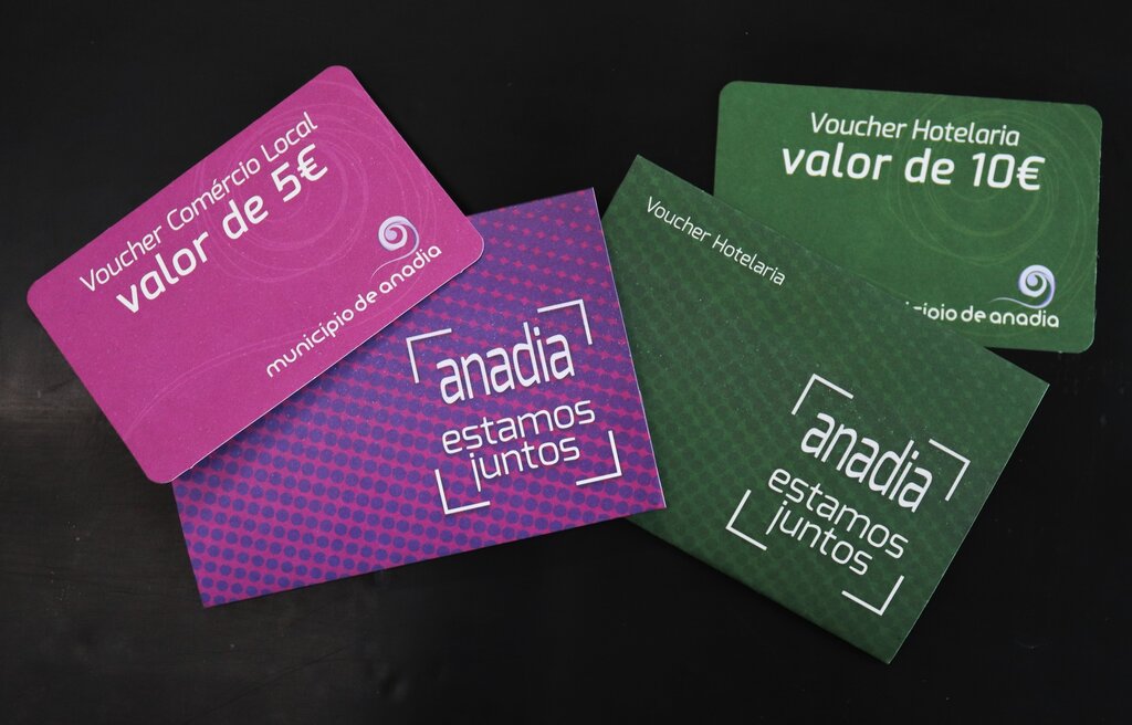 Vouchers Comércio Local e Hotelaria até setembro