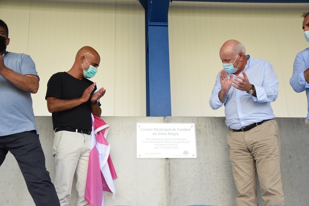Campo Municipal de Futebol da Vista Alegre recebe bancada coberta