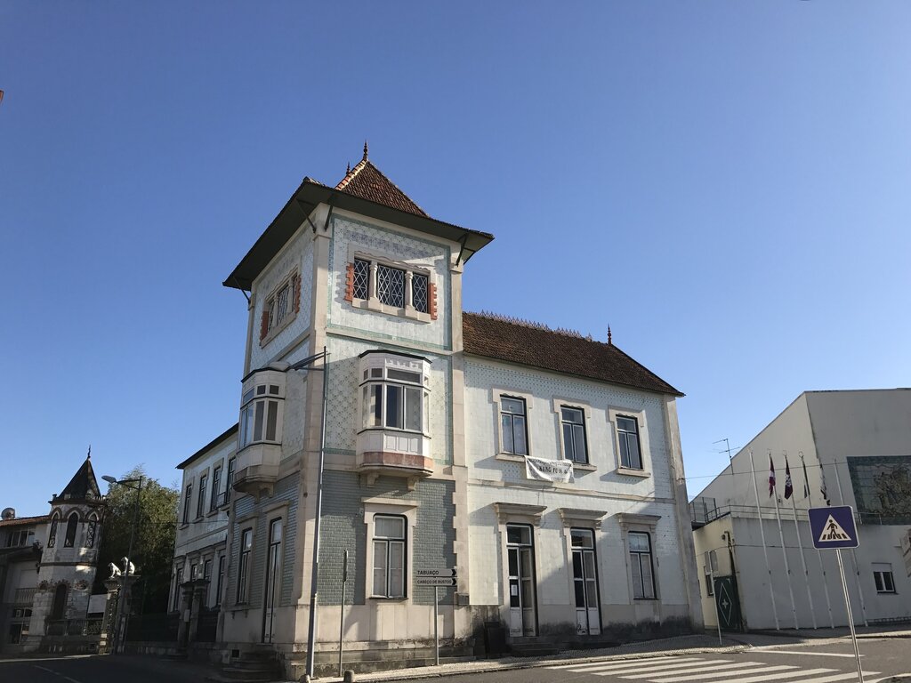 Município recebe Palacete e Torreão de Bustos para avançar com obras urgentes