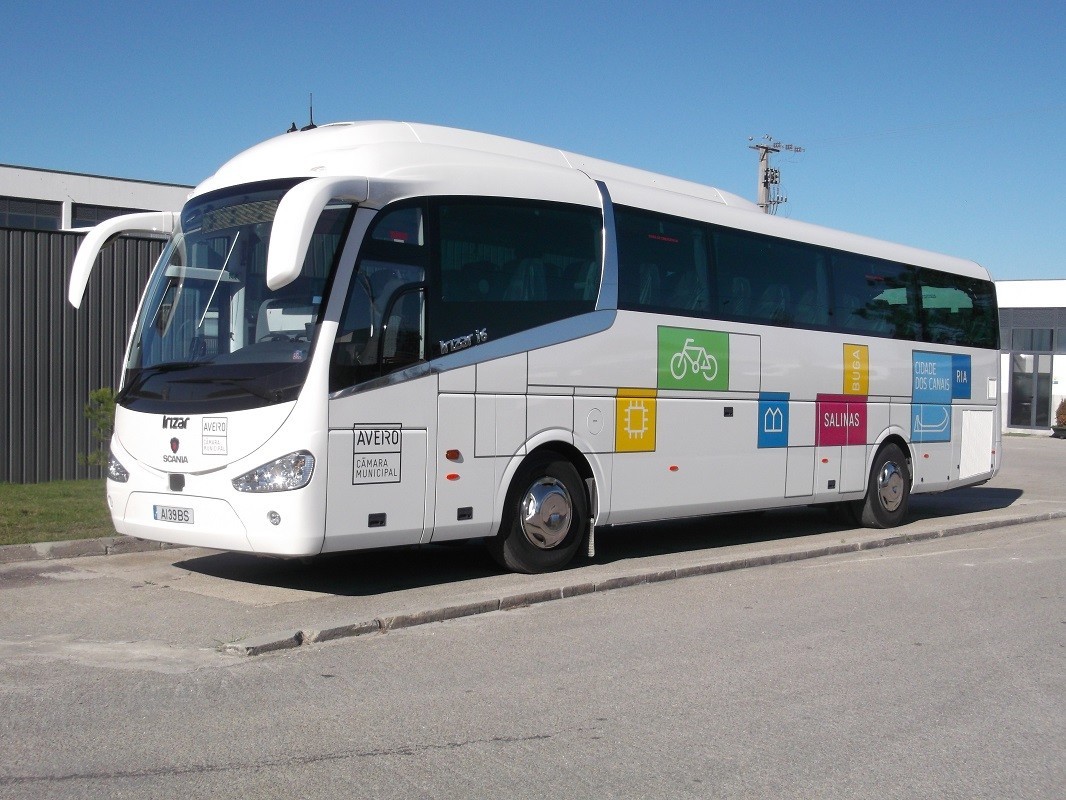 NOVO AUTOCARRO DE 53 LUGARES