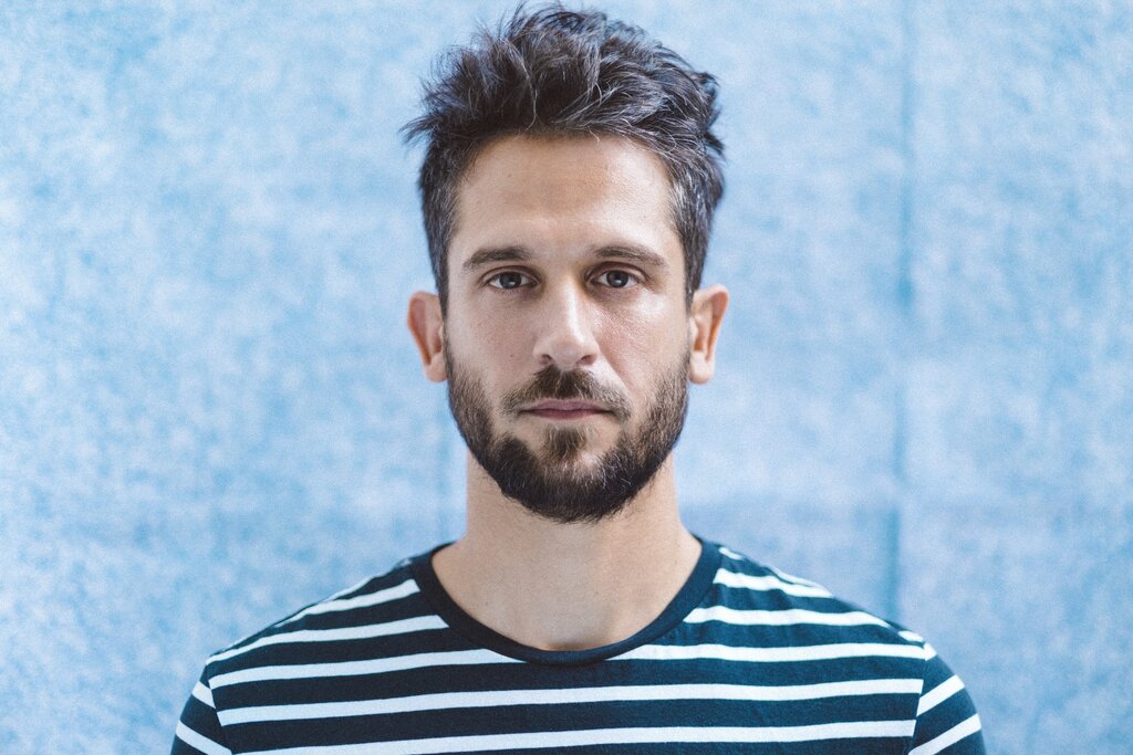 O homem-orquestra Noiserv sobe ao palco do Cineteatro Alba