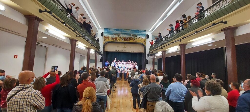 CRM ENCHEU PARA O ESPETÁCULO "A MENINA DANÇA?"