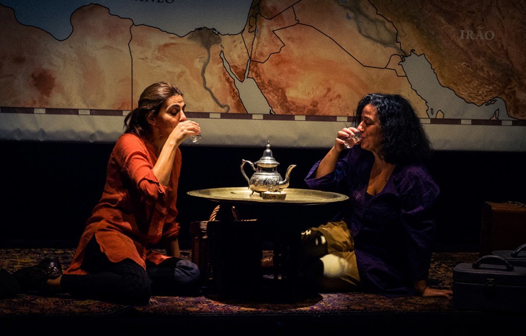 ESPETÁCULO NO TEATRO AVEIRENSE EXPLICA A CRISE DOS REFUGIADOS ÀS CRIANÇAS