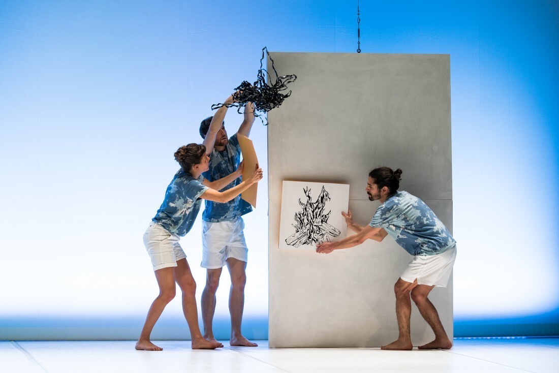 A MAGIA DOS SONS E DAS IMAGENS NO TEATRO AVEIRENSE