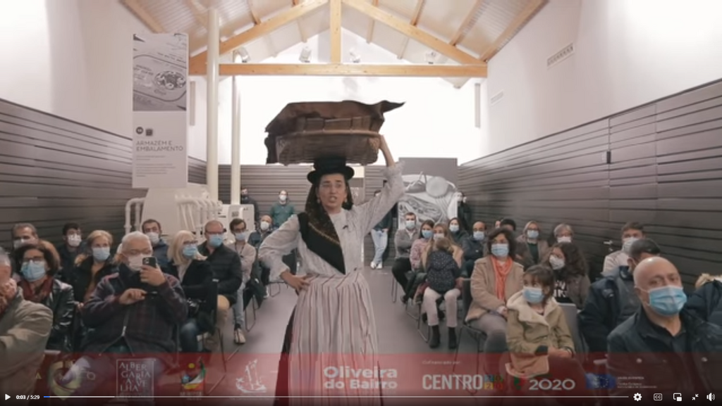 VISITAS ENCENADAS E PERFORMATIVAS NA COMUR-MUSEU MUNICIPAL