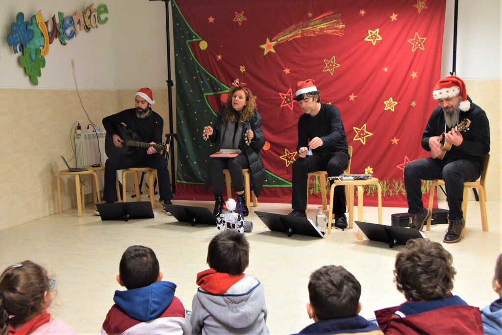 “O Enfeite de Natal” percorre escolas de Albergaria-a-Velha