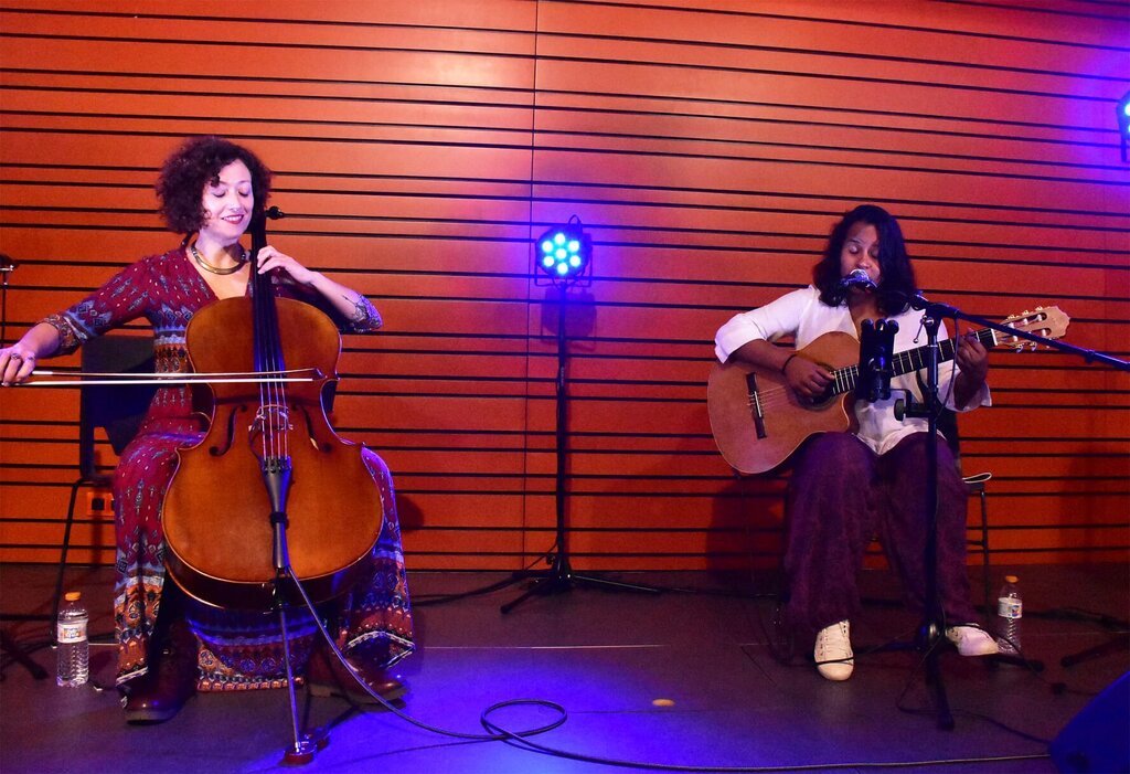 DUO EU&ELA TROUXE AS SONORIDADES DO BRASIL À COMUR-MUSEU MUNICIPAL