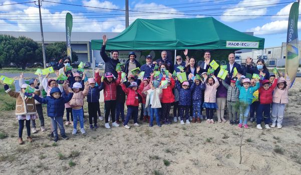 A ZONA INDUSTRIAL DE VAGOS FICOU MAIS VERDE  NO DIA MUNDIAL DA ÁRVORE