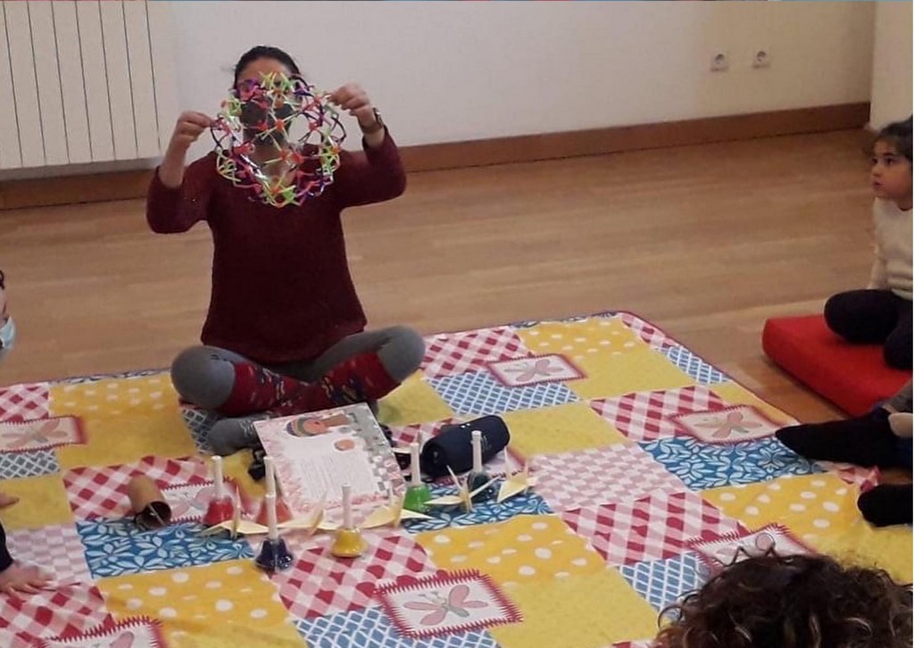 Dia Internacional do Livro Infantil comemorado com as famílias