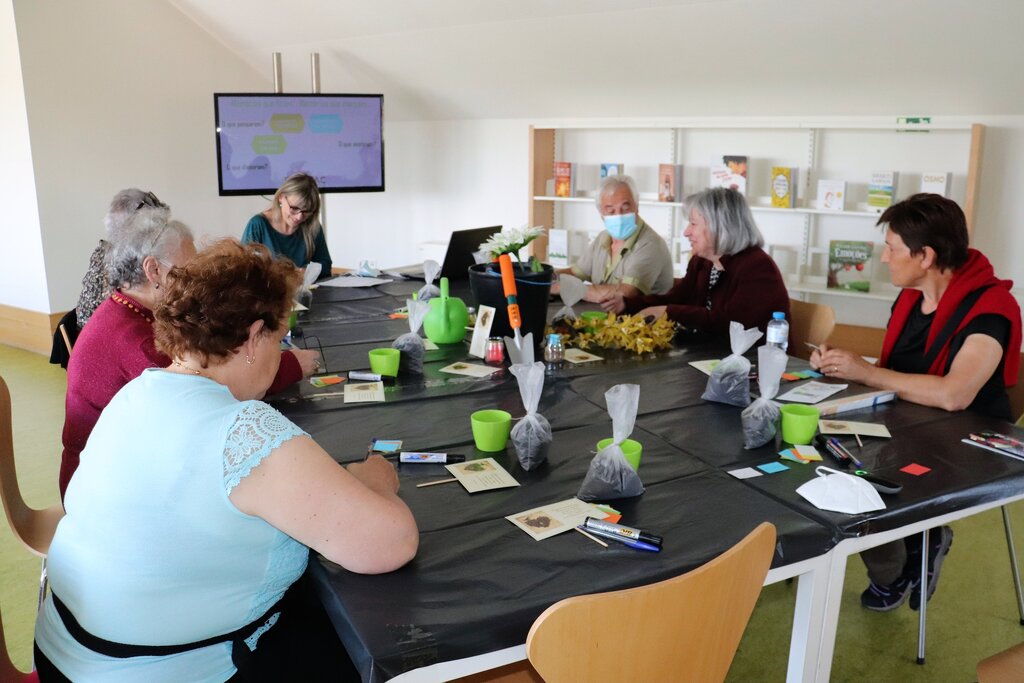 Seniores voltam a partilhar experiências “Em Roda do Conto”