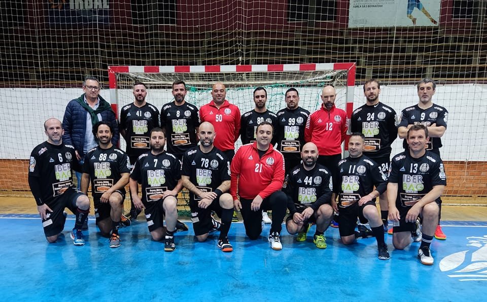 VETERANOS DO ACDM SÃO CAMPEÕES REGIONAIS DE ANDEBOL
