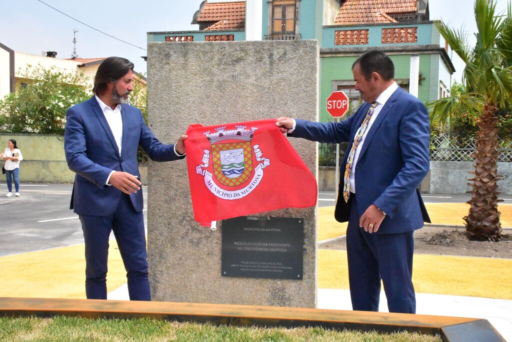 INAUGURADA A REQUALIFICAÇÃO DA ENVOLVENTE AO CINEATEATRO DA MURTOSA